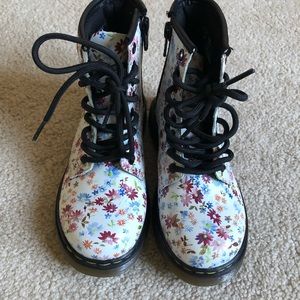 Dr.Martens